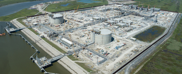 Legal battle looms as FERC is urged to reexamine LNG approval