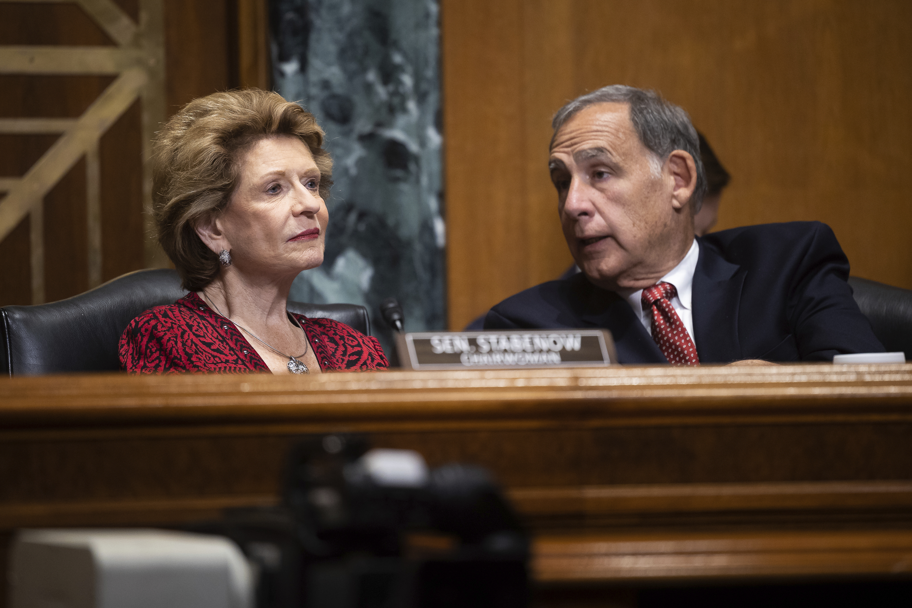 Sens. Debbie Stabenow (D-Mich.) and John Boozman (R-Ark.).